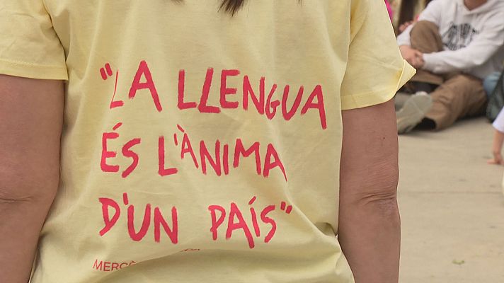 Informatiu Balear - L'Acampallengua aplega més de 5.000 persones a Manacor