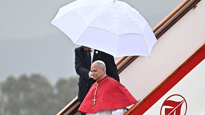 El papa León XIV contesta a Trump en su visita a Argel: "Seguiré hablando contra la guerra" | La tarde en 24h - Ver vídeo