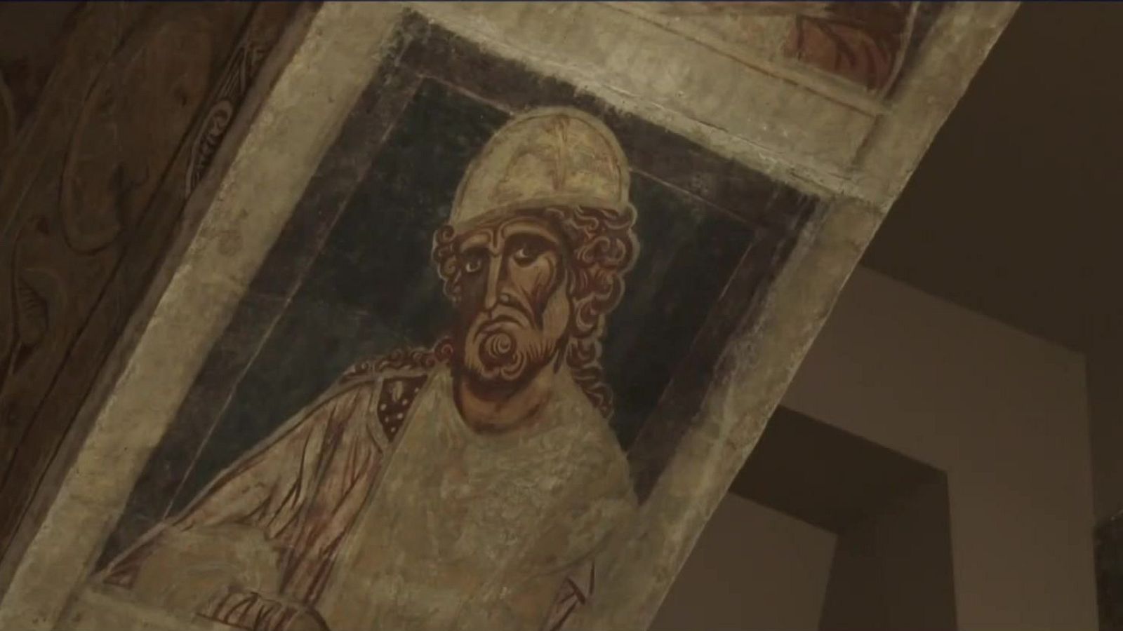 El MNAC tiene 56 semanas para devolver a Aragón las pinturas de Sijena | Ver