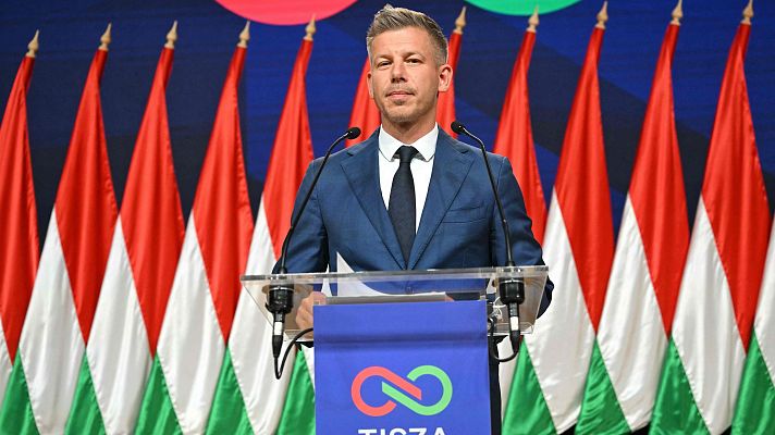 Telediario 2 - El conservador Péter Magyar arrolla en Hungría y pone fin a 16 años de hegemonía política de Orbán