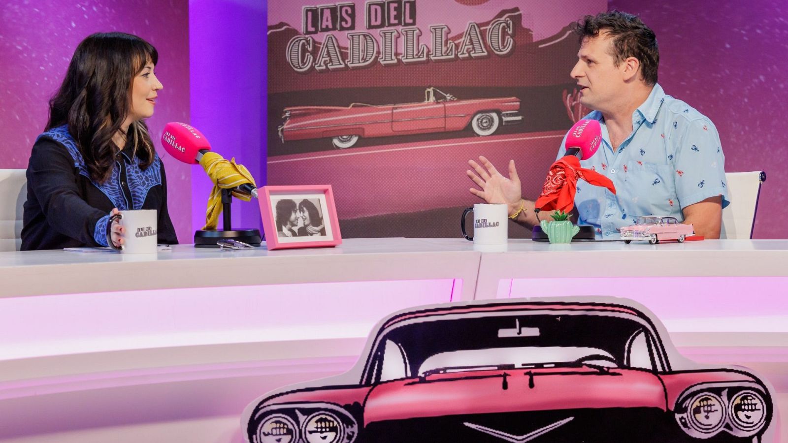 En Play - Las del Cadillac EN PLAY - Temporada 2 - Ángel Carmona, el duende del periodista musical | Ver ahora