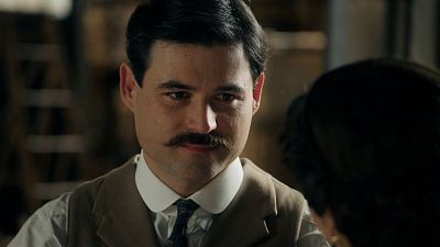 El tonteo de Manuel con Julieta