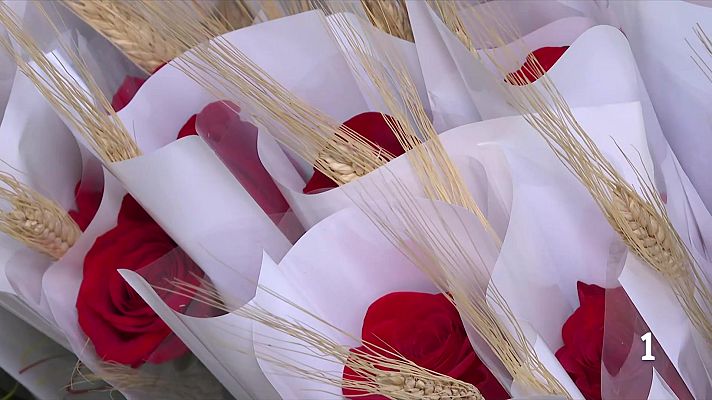 L'Informatiu - Les roses s'encareixen un 5% per la guerra a l'Iran