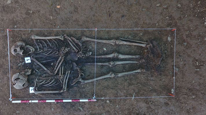 RTVE Noticias Vídeo - Exhumación de la fosa de Leranotz o Leránoz (Navarra)