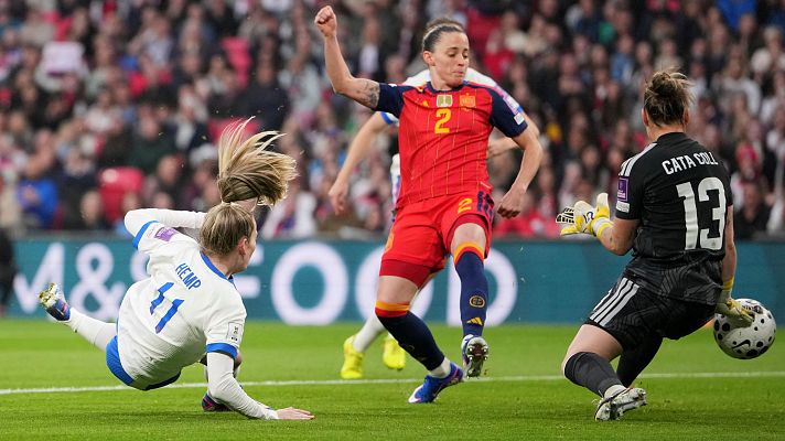Fútbol - El gol de Lauren Hemp en el minuto 3 que condenó a España ante Inglaterra