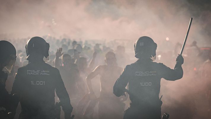 Los Deportes de La1 - Disturbios en los aledaños del Metropolitano antes del Atlético - Barça de Champions