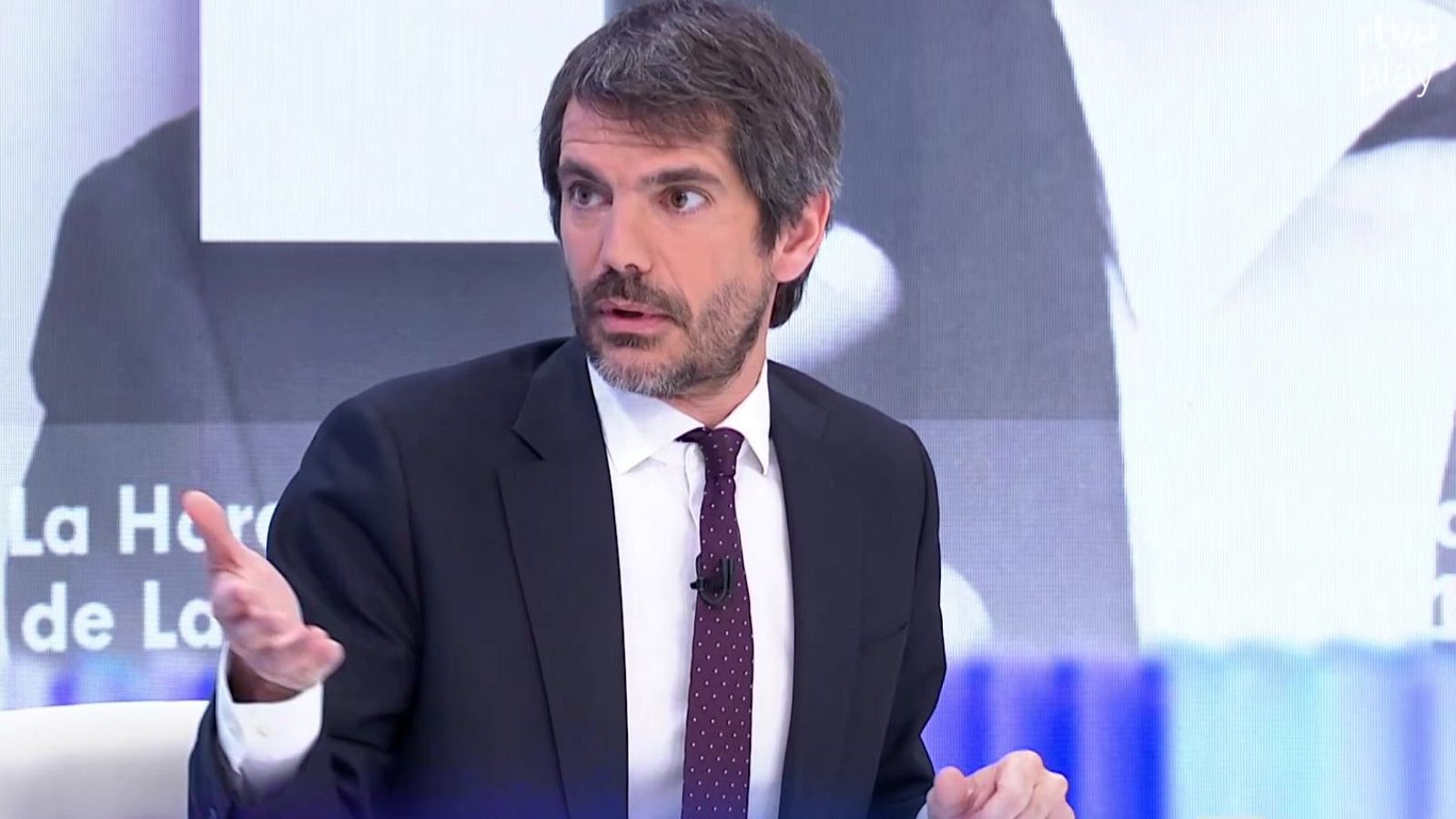 Urtasun inicia el cierre de la Fundación Francisco Franco - La hora de La 1 | Ver