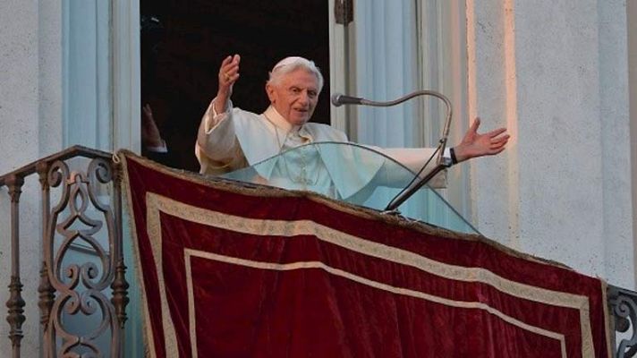 Informativo 24h - Las mejores imágenes de la despedida de Benedicto XVI