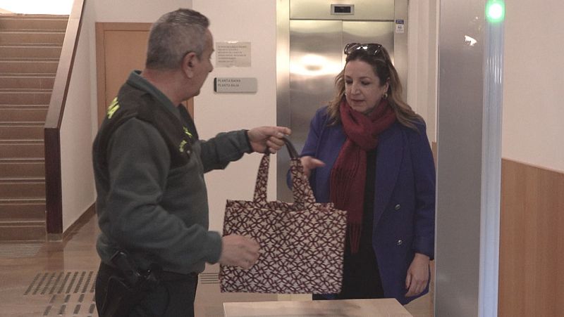 La cap de meteorologia d'Àpunt assegura davant la jutgessa de la dana que hi havia informació de sobra per a salvar vides - L'informatiu - Comunitat Valenciana | Ver