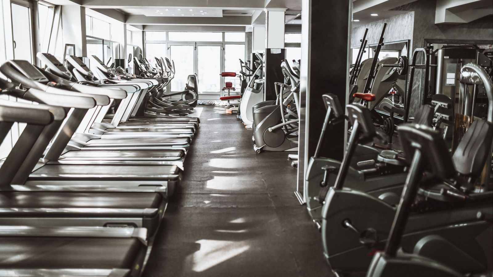 Reducir pequeños gastos para lograr grandes ahorros - Telediario 1 | Ver vídeo