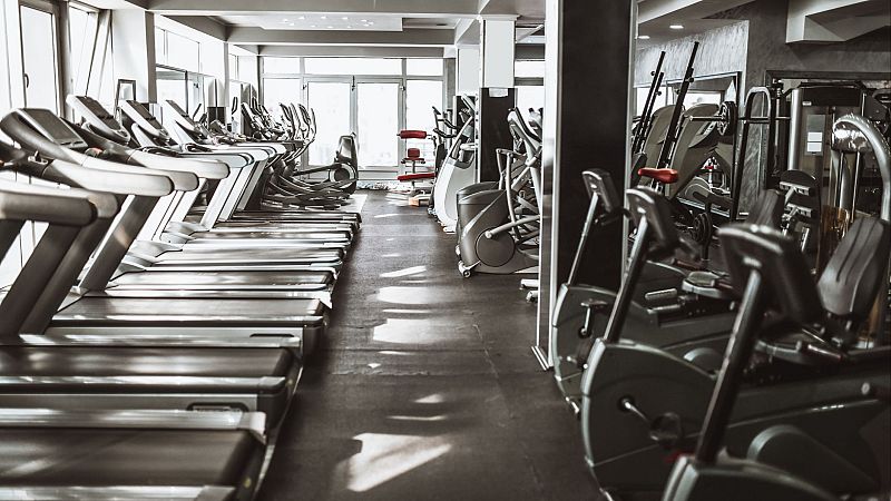 Reducir pequeños gastos para lograr grandes ahorros - Telediario 1 | Ver vídeo