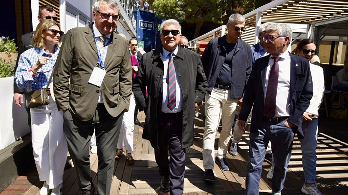 Fútbol - Laporta, muy enfadado con el arbitraje del Atlético-Barça: "Fue una vergüenza, es algo intolerable"