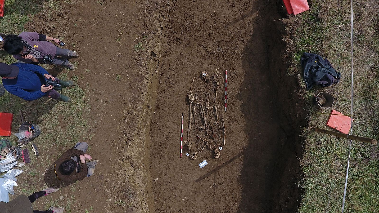 Exhumación de la fosa de Kaskaxu en Urdániz, Navarra | Ver ahora