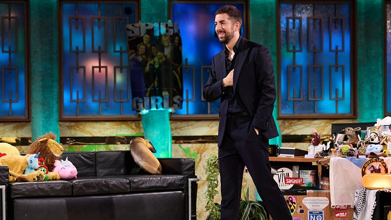 La Revuelta | Aspirantes para la casita de Bad Bunny - La Revuelta | Ver