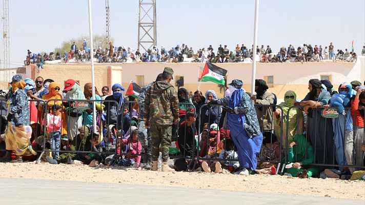 Telediario 2 - Los colectivos que se quedan fuera del decreto de regularización de inmigrantes