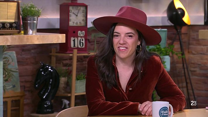 Cafè d'idees - Regina Rodríguez Sirvent presenta el llibre 'Crispetes de matinada'