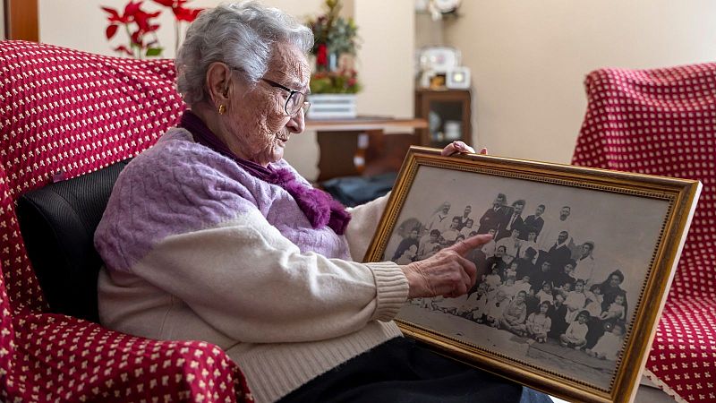 Isabel Oses Huertas cumplió 100 años el pasado 4 de enero.EFE | Ver