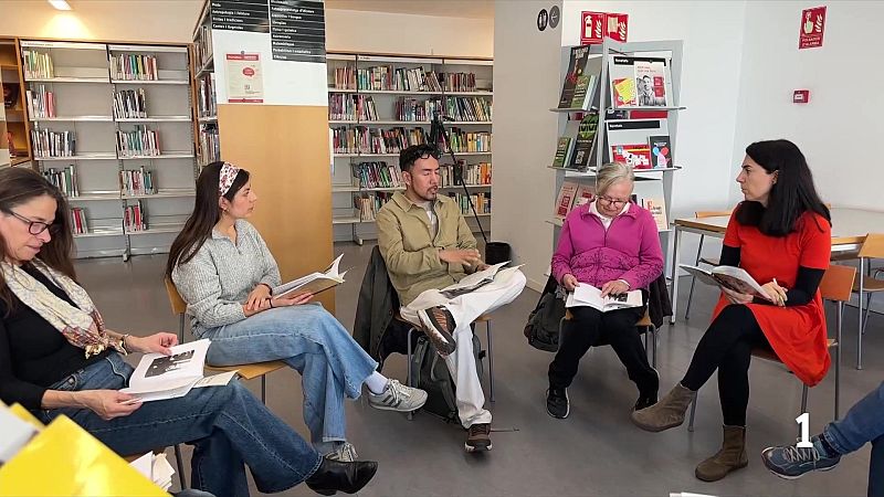 Els clubs de lectura es disparen a les portes de Sant Jordi - L'Informatiu | Ver