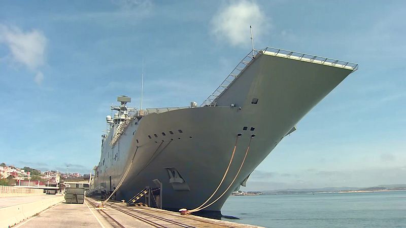 El portaaviones Juan Carlos I ha llegado a en Santander - TeleCantabria | Ver