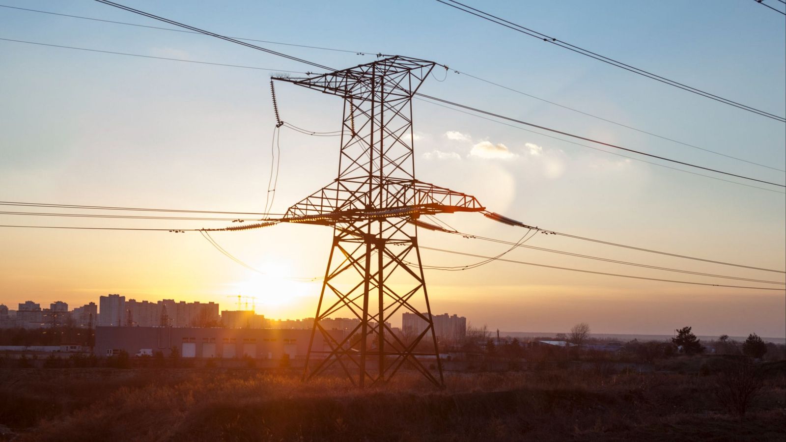 La CNMC abre expediente sancionador a Endesa, Naturgy, Iberdrola, Red Eléctrica y Repsol por el apagón - Informativo 24h | Ver