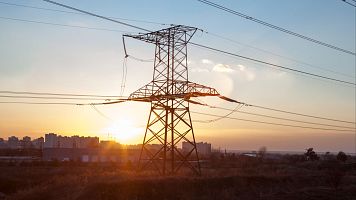 Competencia abre expediente sancionador a Endesa, Naturgy, Iberdrola, Red El�ctrica y Repsol, entre otras, por el apag�n