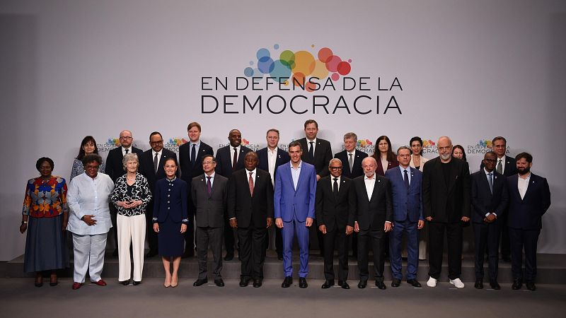 Líderes progresistas mundiales se reúnen en Barcelona | Ver