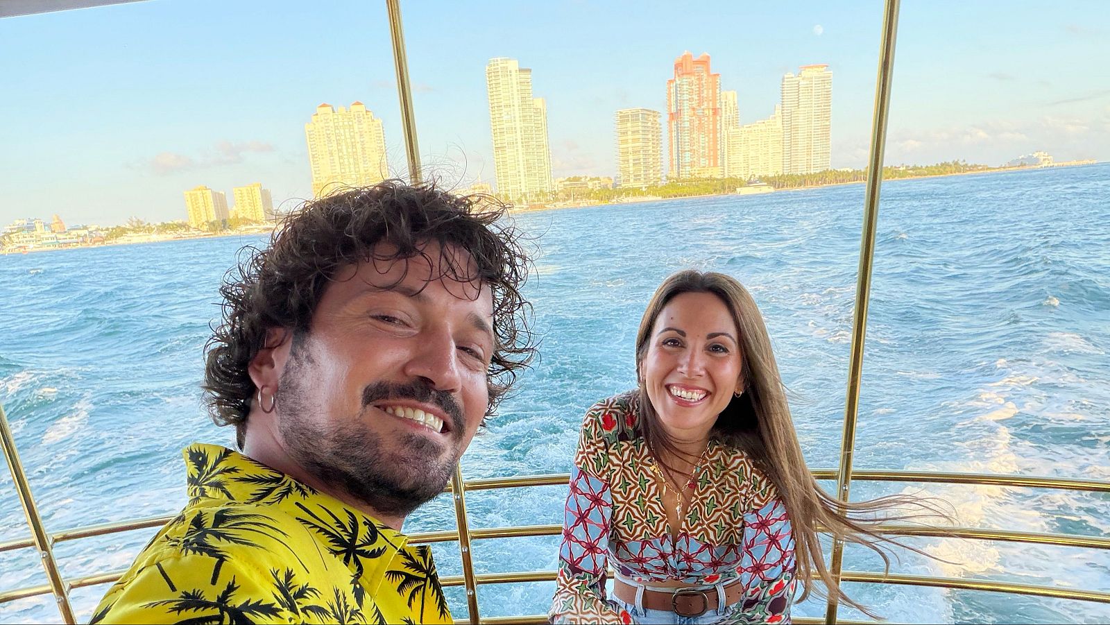 La vuelta al mundo en 80 likes - Miami - La Vuelta al Mundo en 80 Likes | Ver