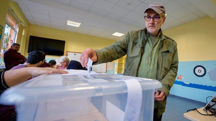 Telediario Fin de Semana - Bulgaria celebra sus octavas elecciones en cinco años