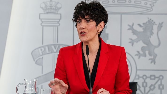 La hora de La 1 - Saiz denuncia "obstáculos por parte de ayuntamientos" al proceso de regularización de migrantes