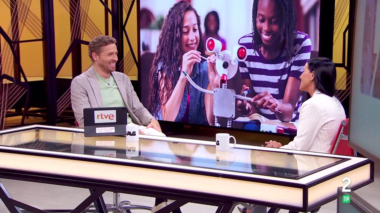 Laura Cuesta Cano. Día Internacional de las Niñas en las TIC - La aventura del Saber | Ver