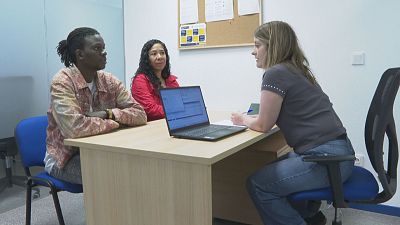 Regularizaci�n migratoria: m�s que tr�mite, una oportunidad - Noticias de Castilla y Le�n | Ver