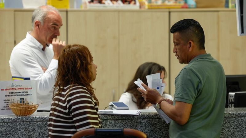 Cerca de 10.000 migrantes podrían beneficiarse del proceso de regularización en Navarra - Telenavarra | Ver