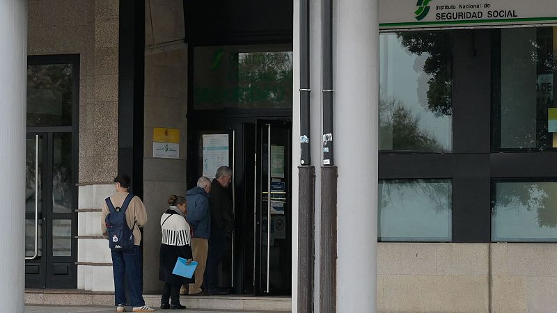 Unhas 10.000 persoas poderán beneficiarse en Galicia da regularización de migrantes - Telexornal - Galicia | Vexa