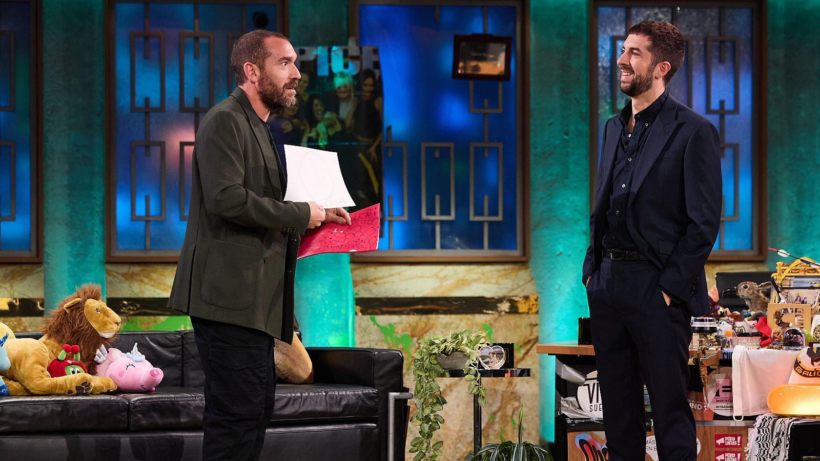 Ponce presenta la canción de 'La petanca del año'