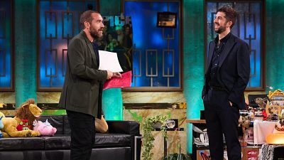 Ponce presenta la canción de 'La petanca del año'