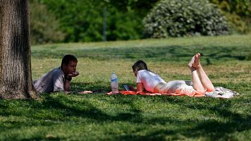 El tiempo hoy: temperaturas veraniegas y tormentas intensas en varias zonas de Espa�a