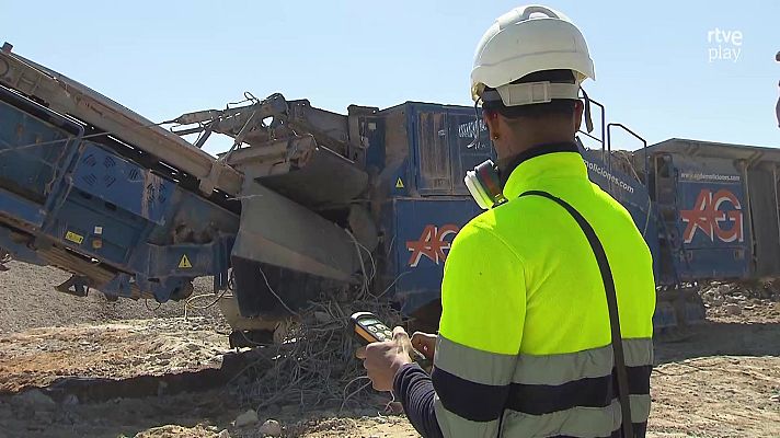 Aquí hay trabajo - Demoler para construir