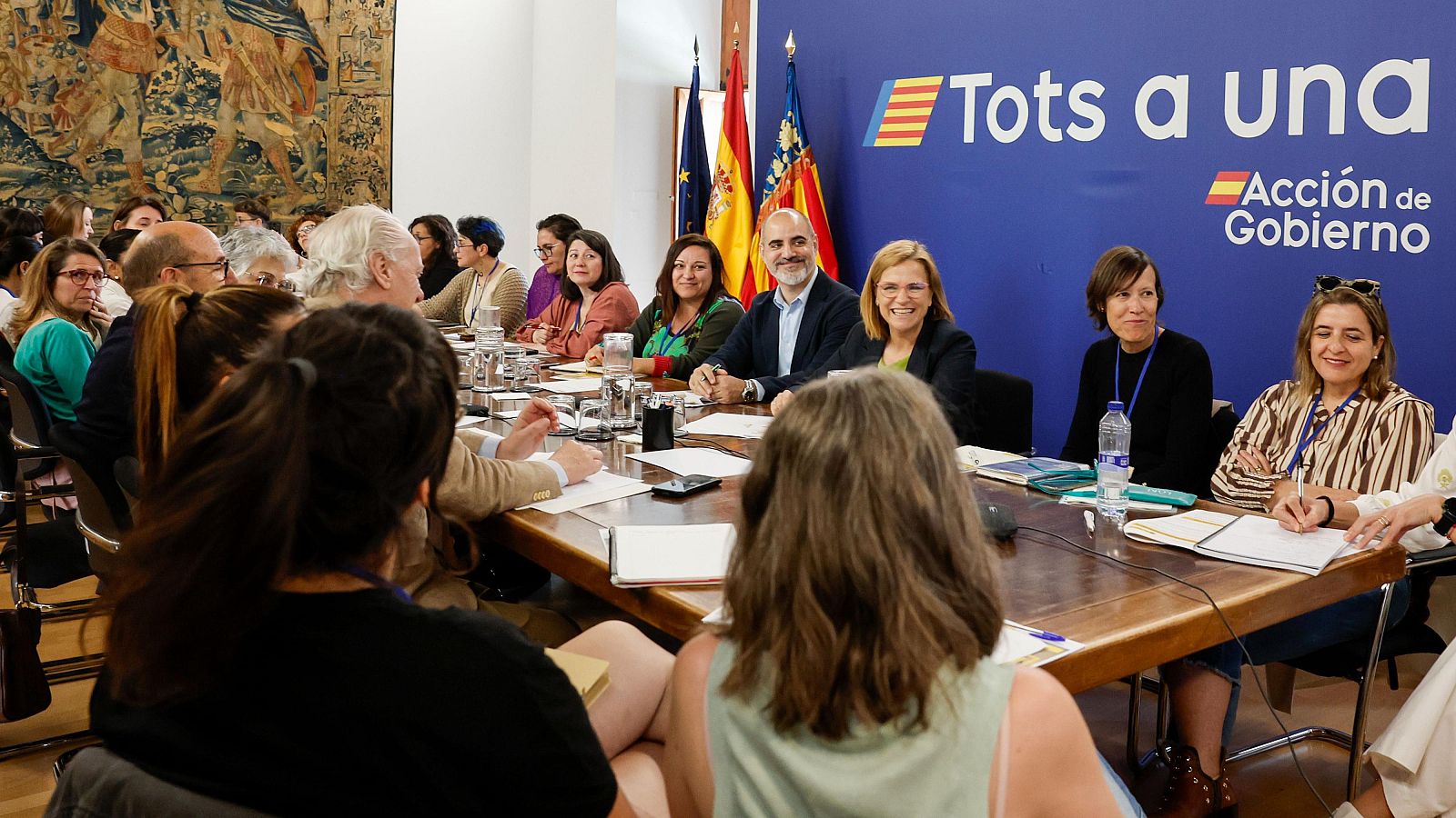 L'Informatiu Comunitat Valenciana 1 - 21/04/26 | Ver