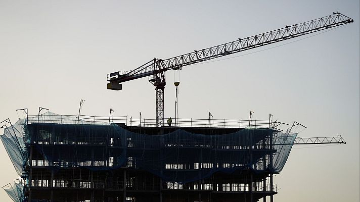 Telediario 1 - El Gobierno aprueba el Plan Estatal de Vivienda con 7.000 millones de euros enfocados en construcción y rehabilitación