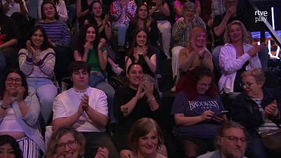 Pasión Vega emociona con “En el último trago”