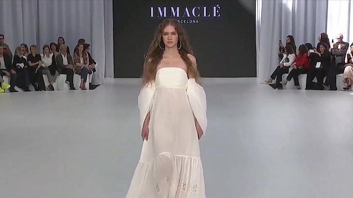 L'Informatiu - Barcelona es converteix en epicentre mundial de la moda nupcial amb la nova edició de la Bridal Fashion Week