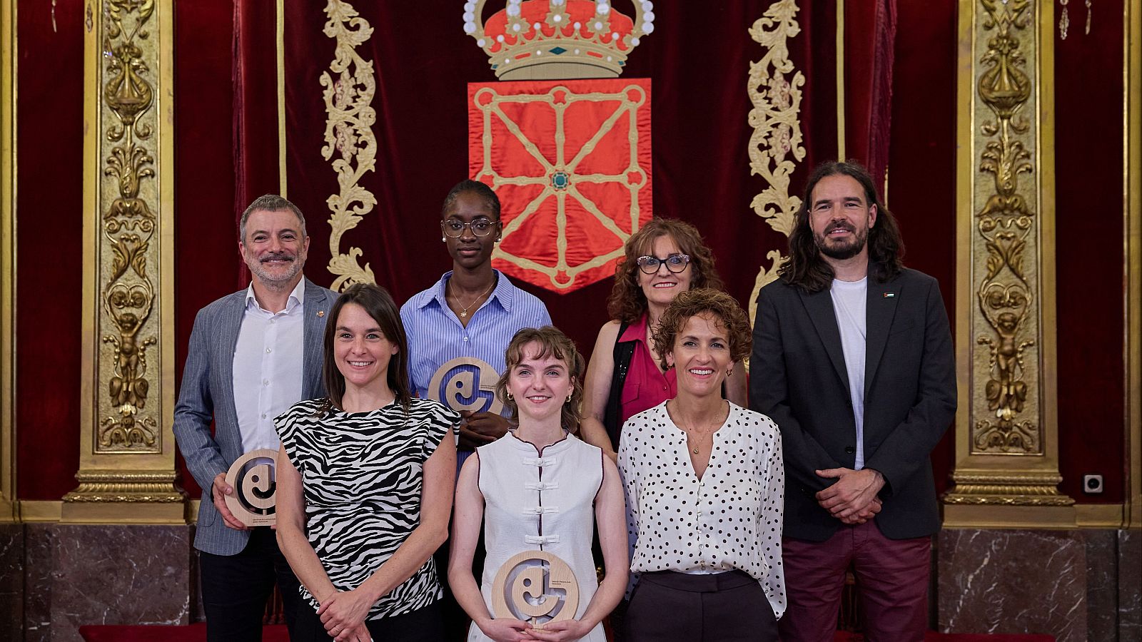 Entregados los galardones a la juventud navarra - Telenavarra | Ver