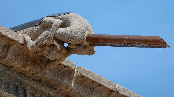 Telexornal - Galicia - Os ténicos de Patrimonio pediranlle ó arquitecto que busque alternativas para as gárgolas do Hostal dos reis Católicos