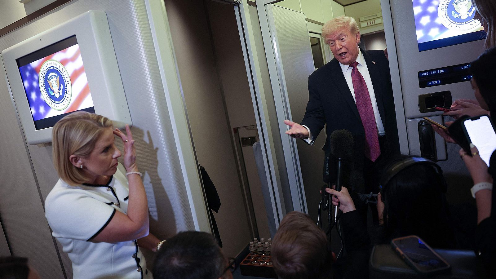 Las idas y venidas en las amenazas de Donald Trump | Ver