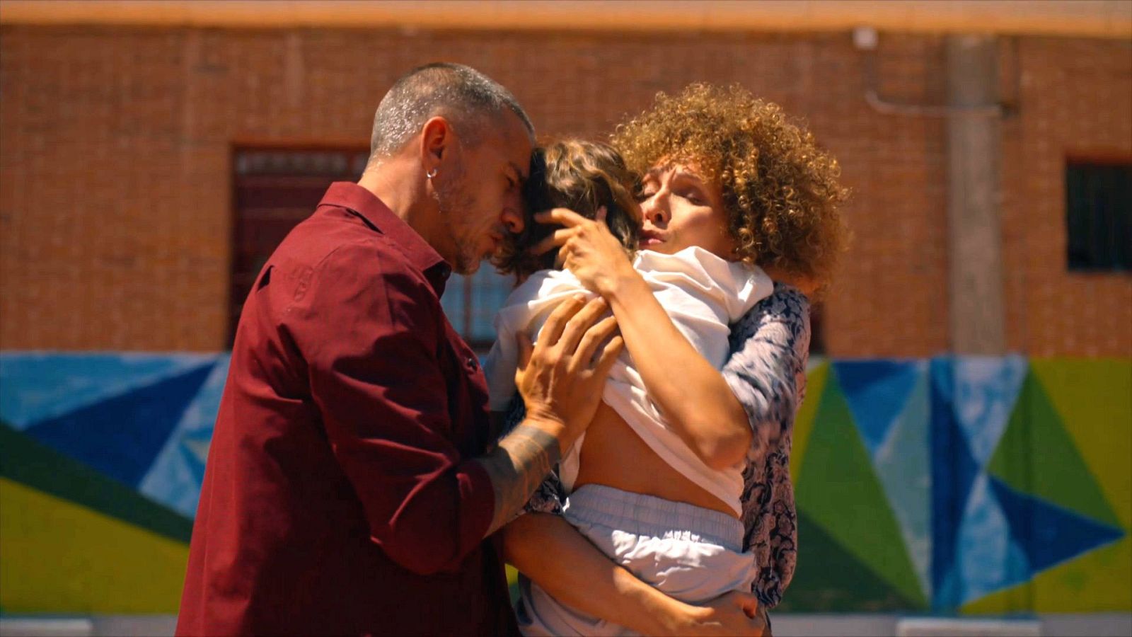 Barrio Esperanza - Los padres de León le demuestran su amor - Barrio Esperanza | Ver