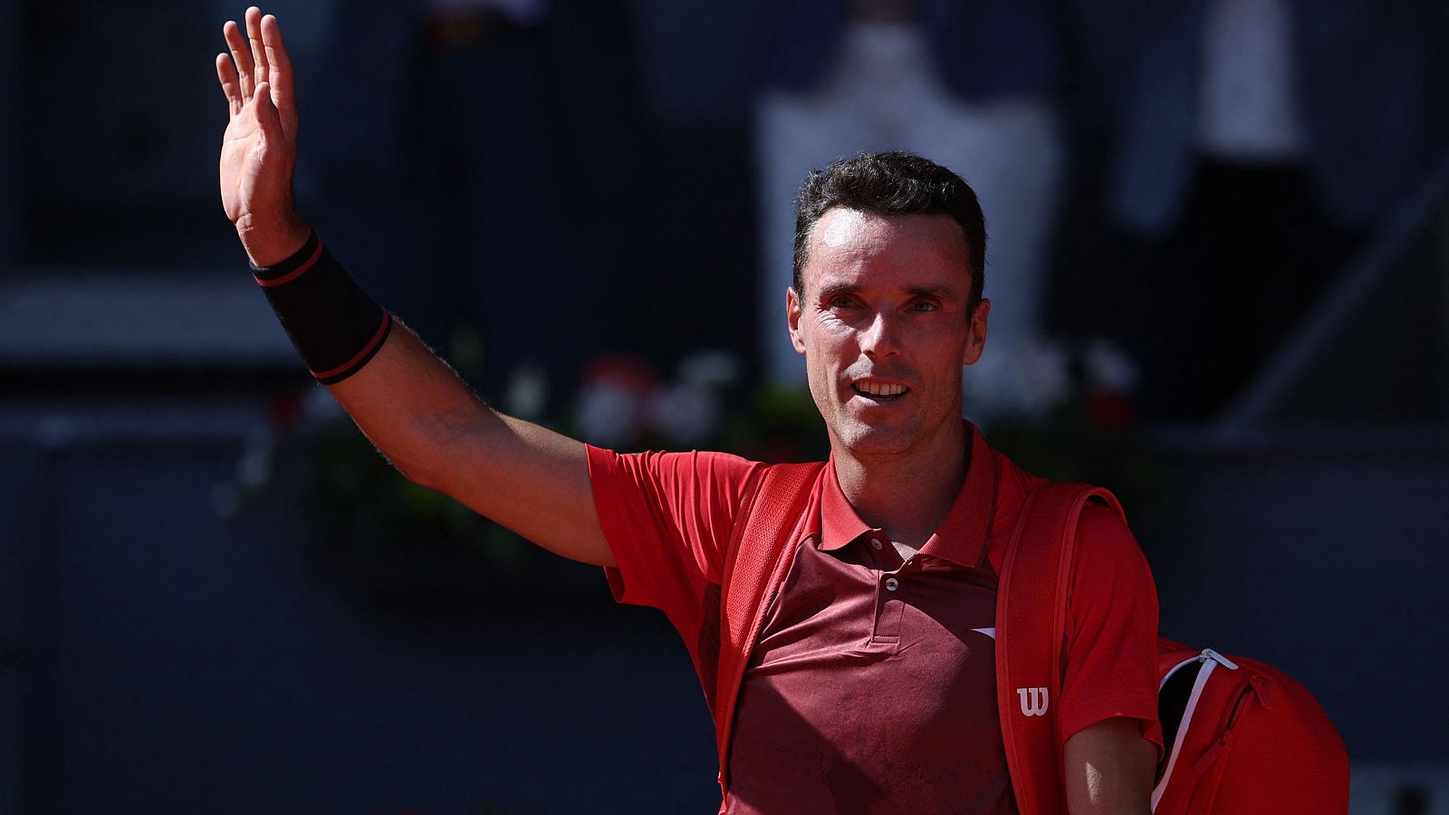 Bautista se despide homenajeado de Madrid tras caer ante Tirante - Tenis | Ver