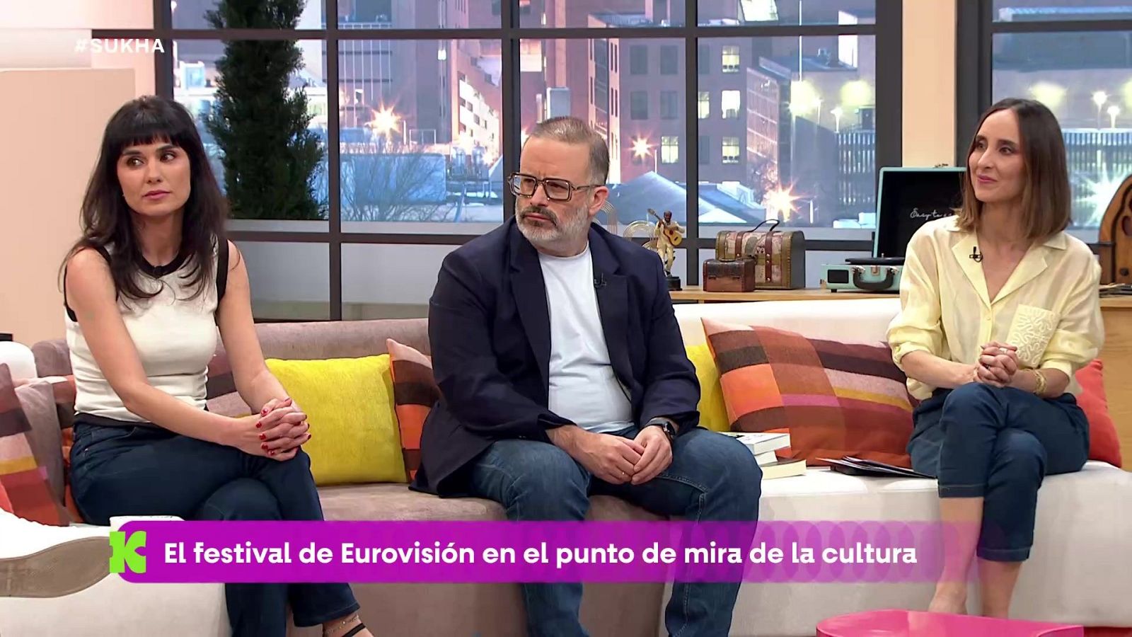 Sukha - Miguel Poveda, Edu Galán y Carolina Alba - Sukha | Ver