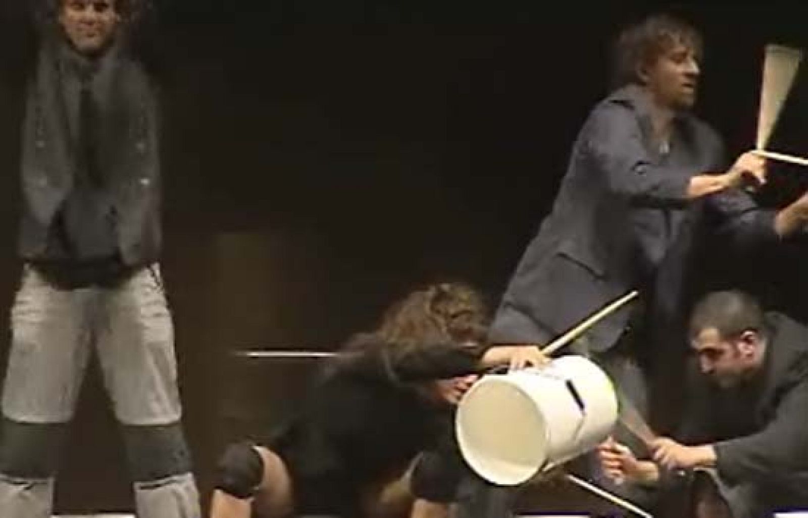 Mayumana triunfa en la Expo de Zaragoza | Ver