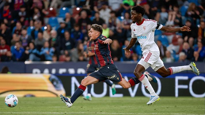 Resúmenes de LaLiga - Levante UD - Sevilla FC: resumen del partido de la 33ª jornada de Liga | Primera