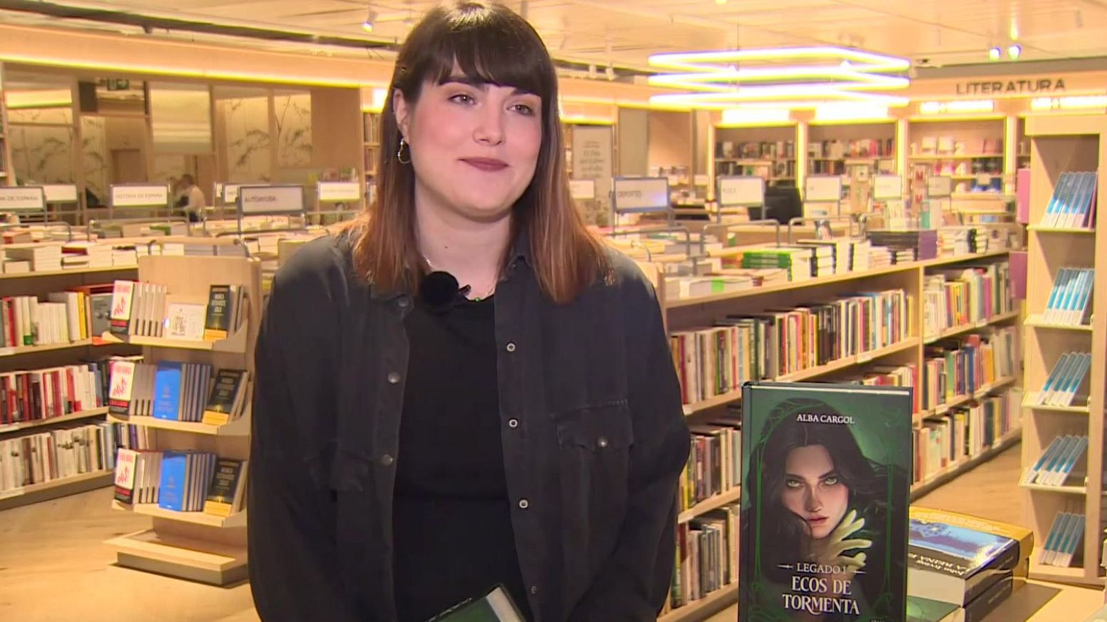 Alba Cargol, de 'booktoker' a escritora - Noticias Aragón | Ver